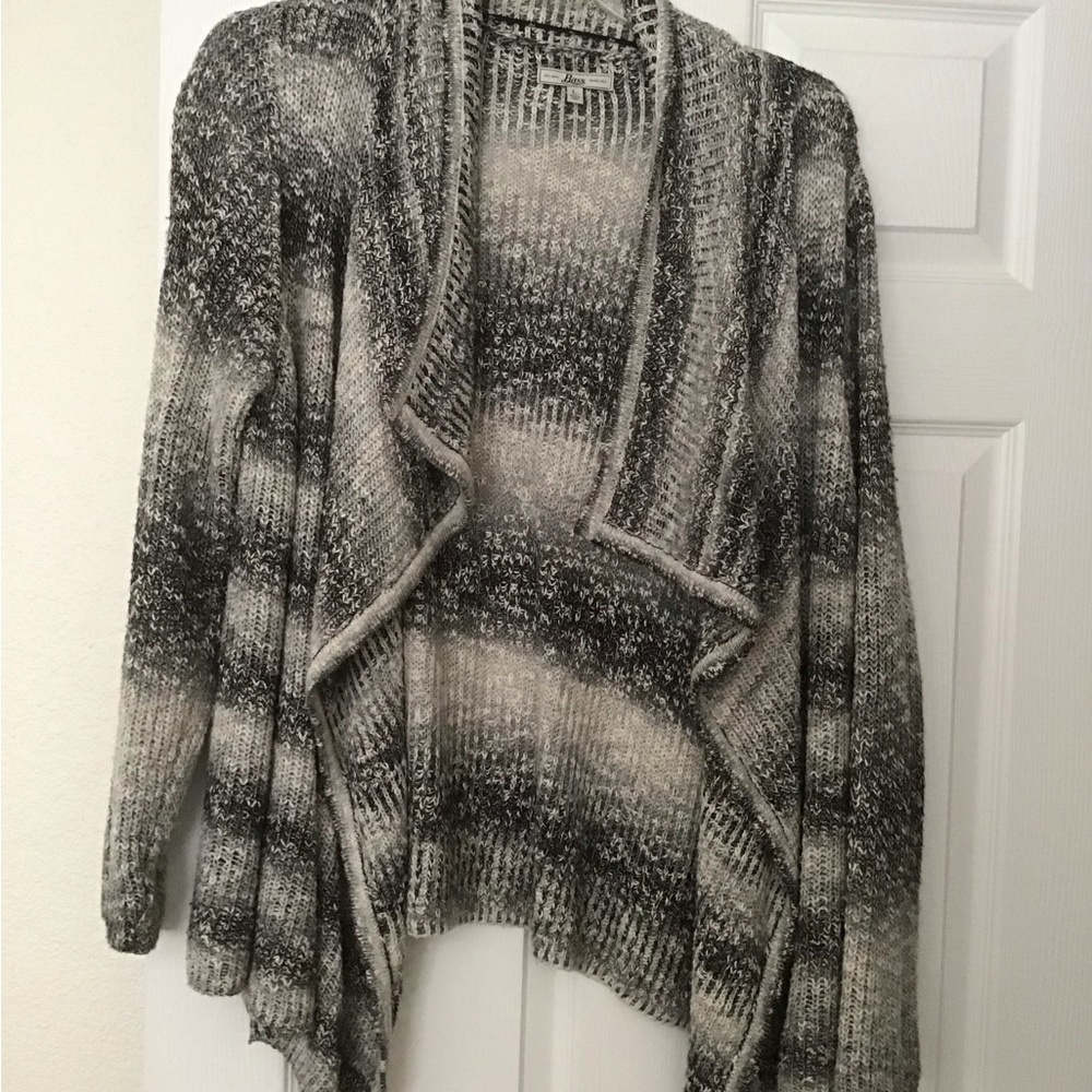 Sweater - Picture 1 of 4
